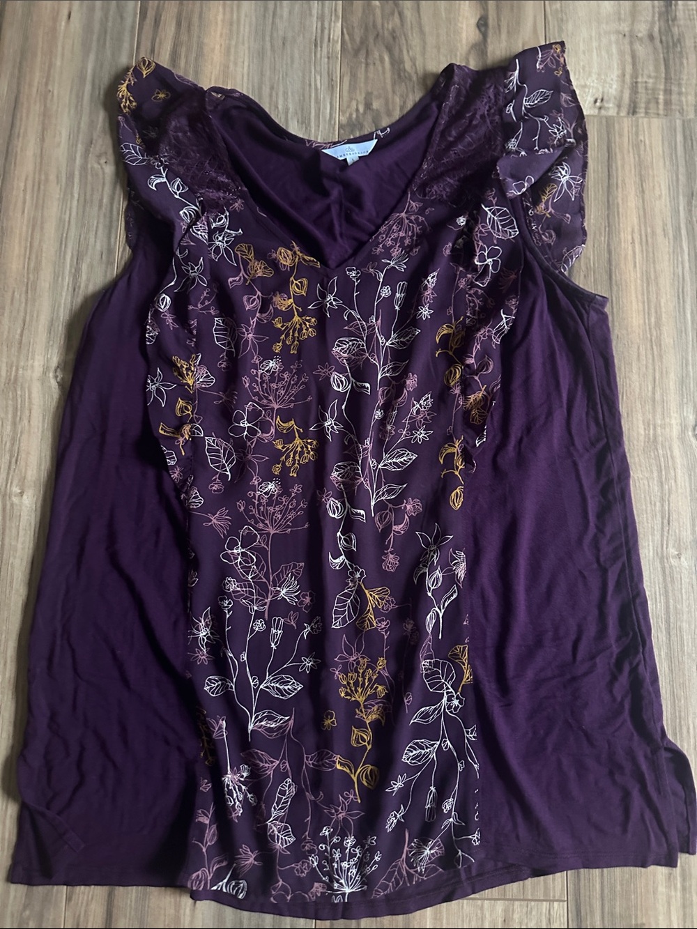 RW&CO. Purple Floral V-Neck Ruffle Tunic